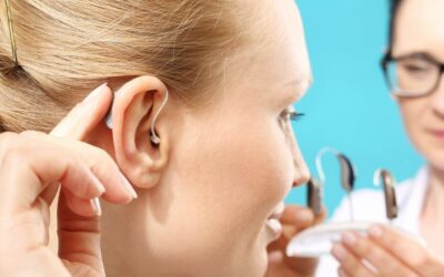 ¿Cómo funcionan los audífonos modernos? Aquí te contamos todo